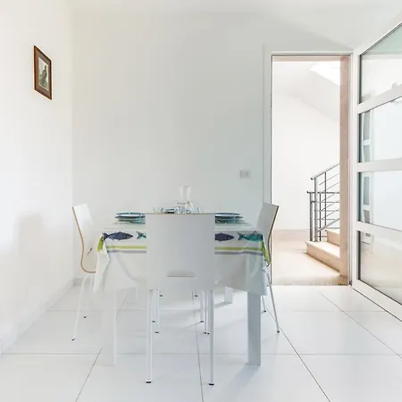 Casa Di Lucy Apartment *